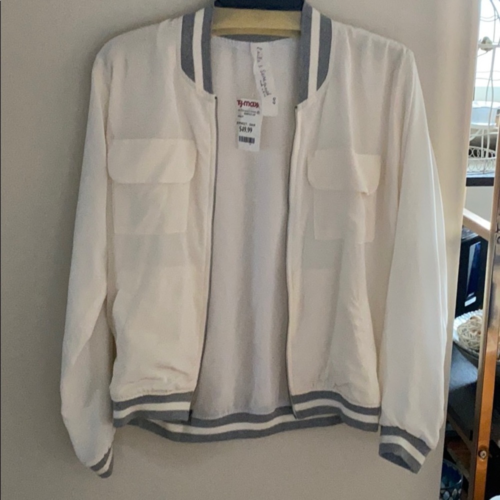 Lightweight jacket